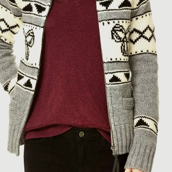 TNA Grey Sea to Sky Wool Cowichan Sweater - Picture 3 of 3